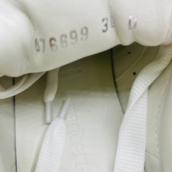 Alexander McQueen Women’s Oversized Leather Sneakers Size 6 NWB AUTHENTIC - Picture 5 of 8